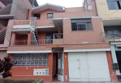 DEPARTAMENTO EN VENTA EN COMAS